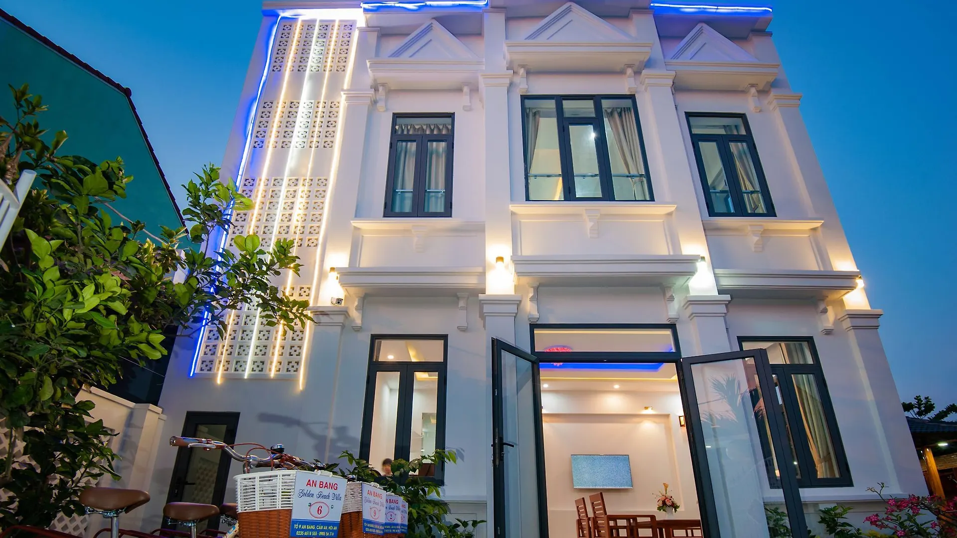 ** Hotel An Bang Golden Beach Villa Hoi An Vietnam